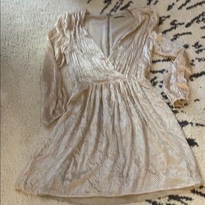 alice + olivia
Raina Surplice Textured Dress